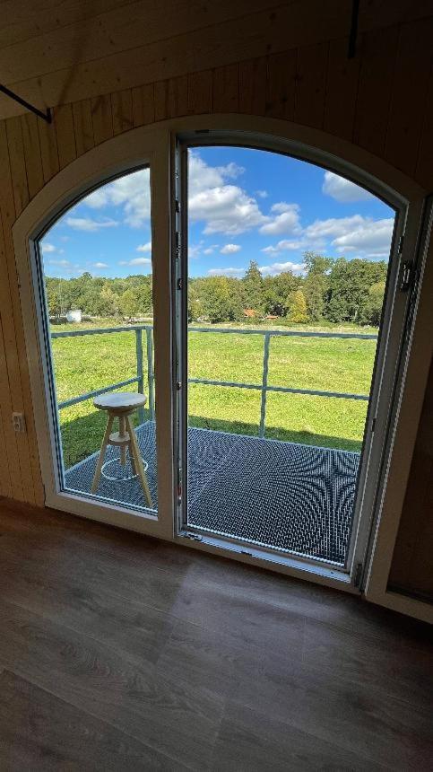 Glamping - Stylova Maringotka V Srdci Ladova Kraje, Pobliz Hlavniho Mesta Prahy Stribrna Skalice Exteriör bild