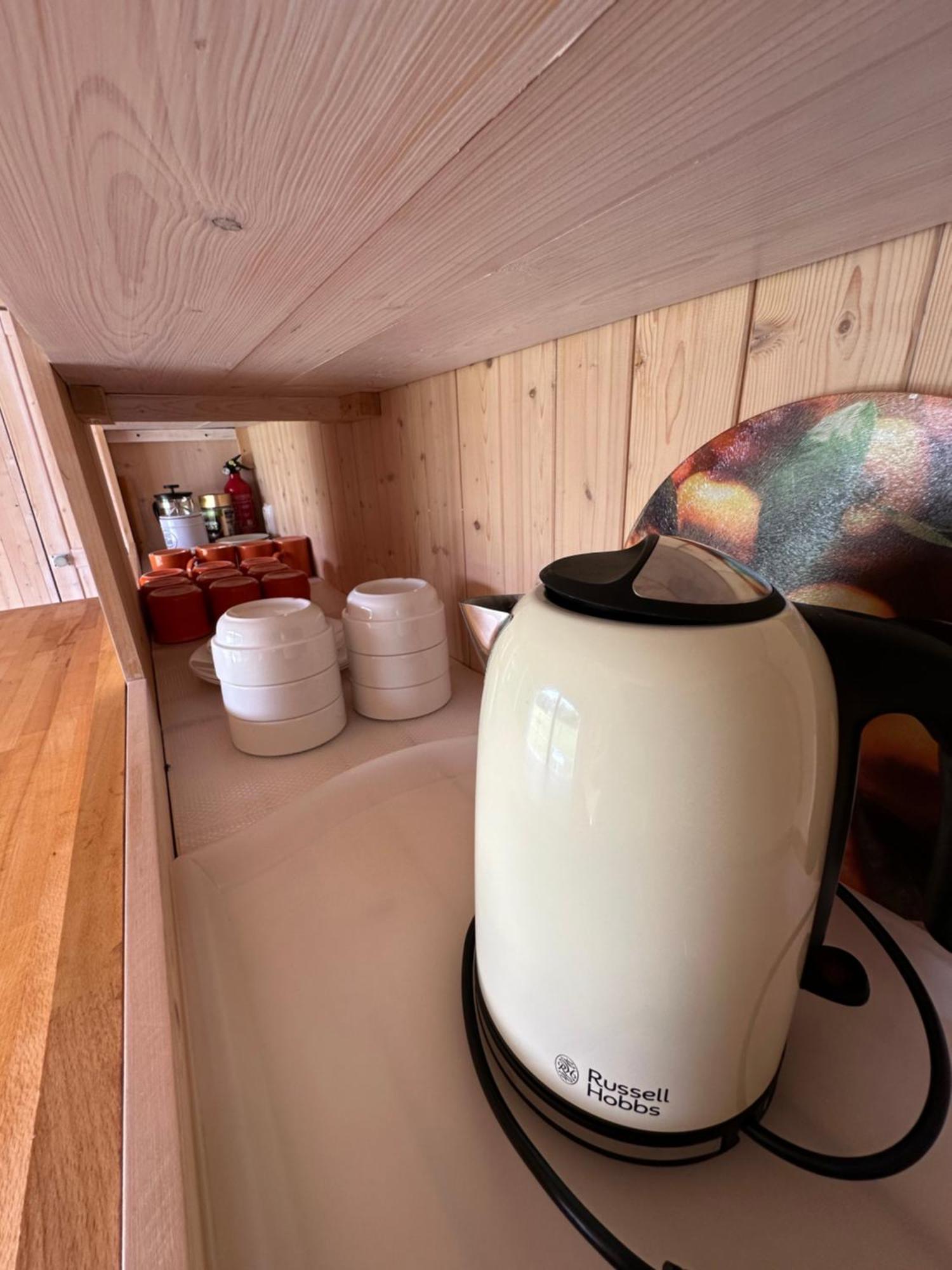 Glamping - Stylova Maringotka V Srdci Ladova Kraje, Pobliz Hlavniho Mesta Prahy Stribrna Skalice Exteriör bild